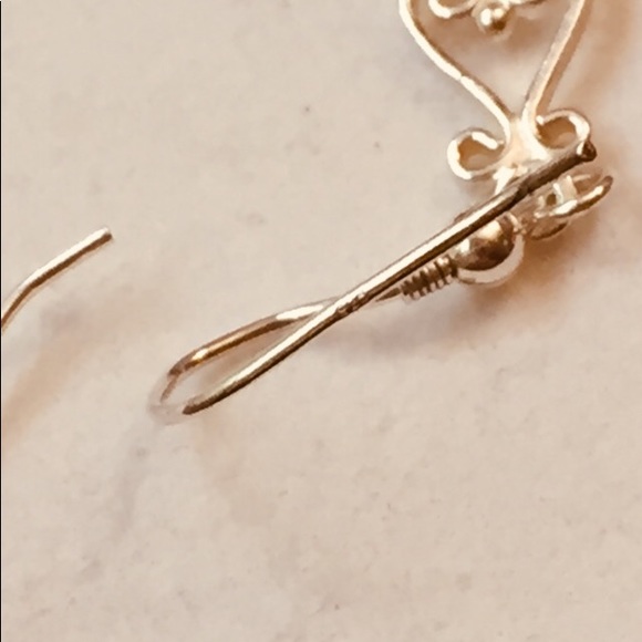 Two pairs of adorable silver dangle earrings, garnet & black resin - Picture 4 of 10